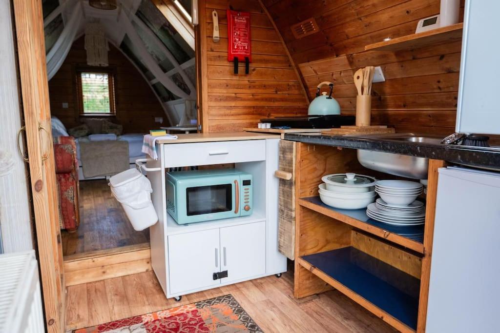 Robin Nest - Cosy Shepherd'S Hut Hideaway Callington Extérieur photo